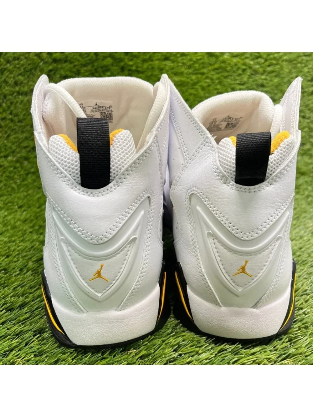 Nike Air Jordan True Flight Mens Size 11 White Athletic Leather Shoes Sneakers